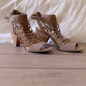 Vince Camuto Healed Sandal